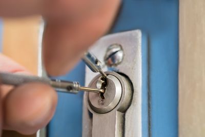 Cost of Electronic Lock Installation — Cost of Electronic Lock Installation