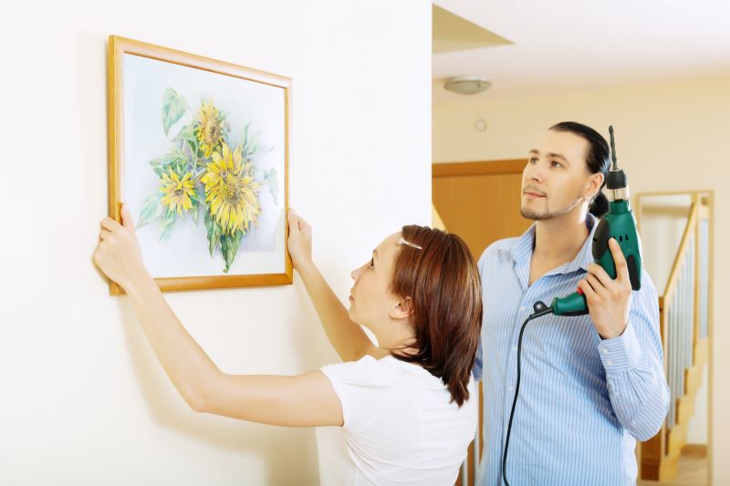 Picture Hanging Service in Kansas City, KS